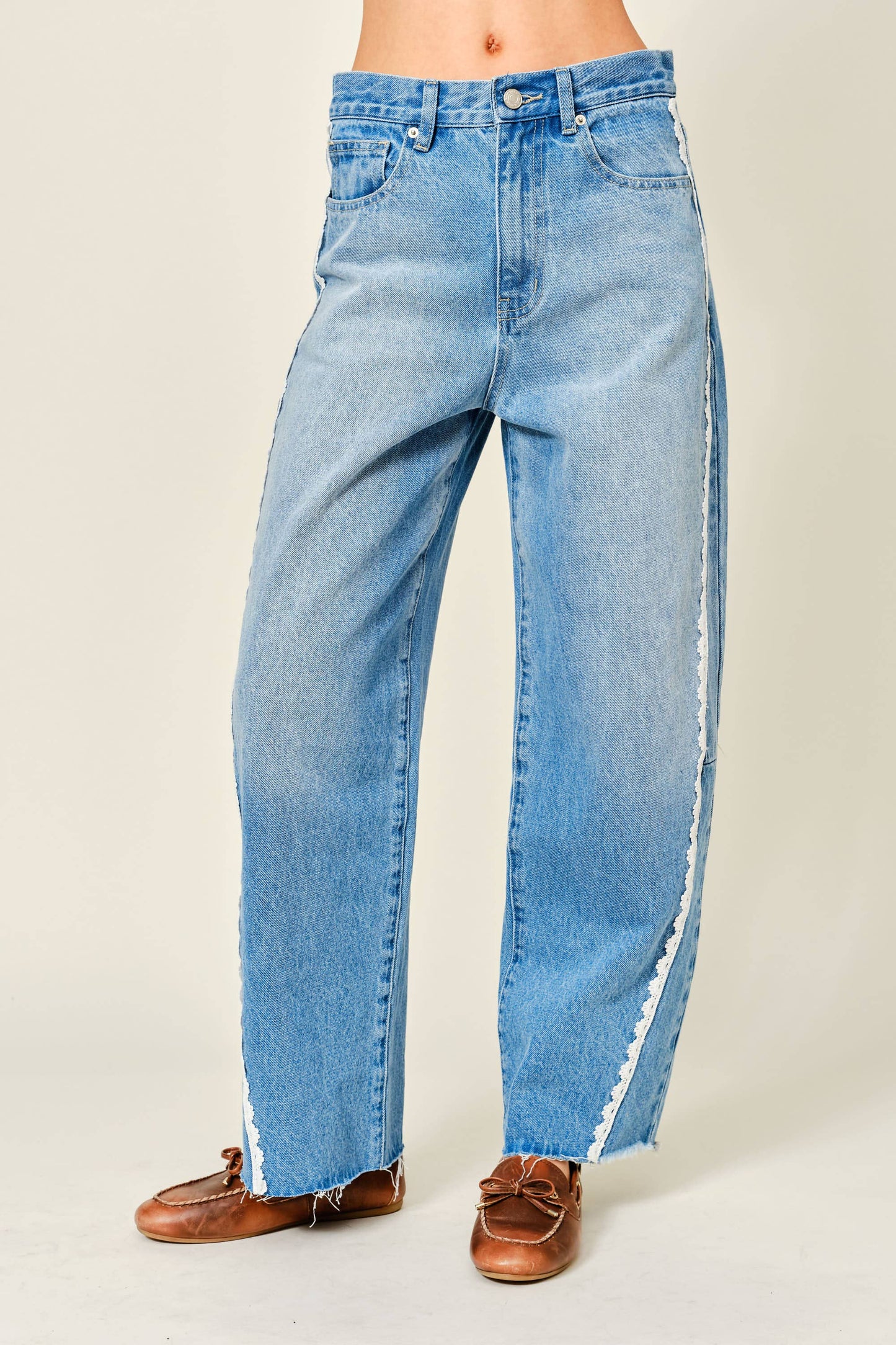 Ainsley Lace Detail Barrel Jean