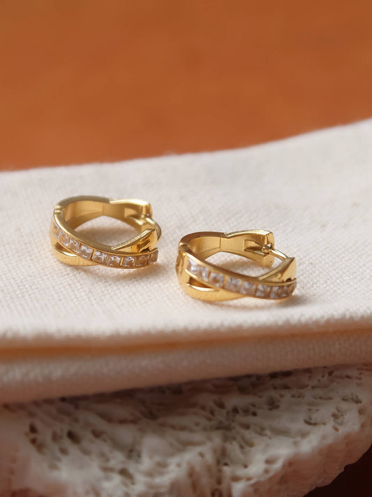 Maisie Crossover Huggie Earrings | Waterproof Jewelry