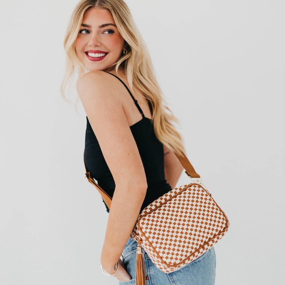 Woven Willow Crossbody | PRETTY SIMPLE