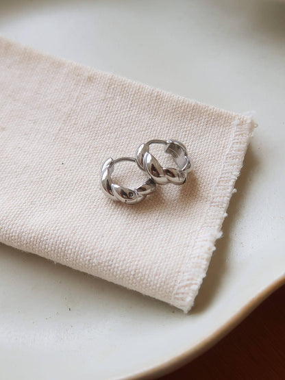 Brea Twisted Hoop Earrings | Waterproof Jewelry