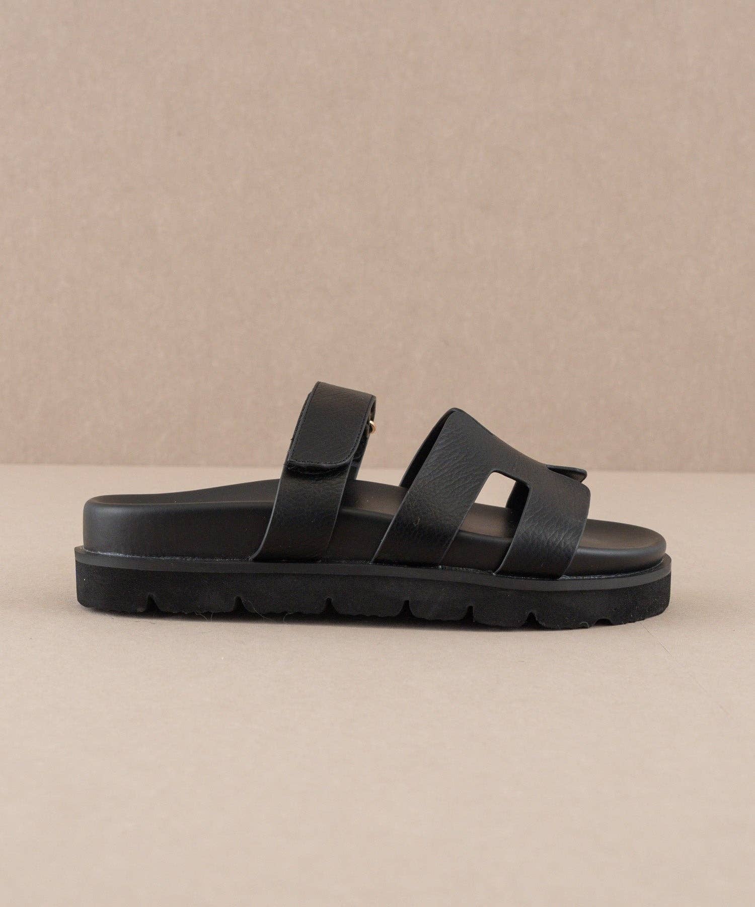 The Nice Black | Bold and Comfortable Sandal